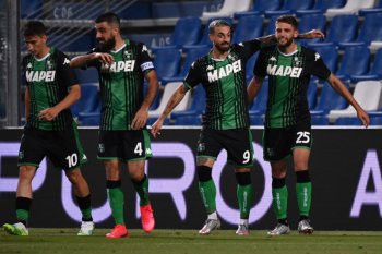 Sassuolo yang kian perkasa bisa memuncaki klasemen Serie A