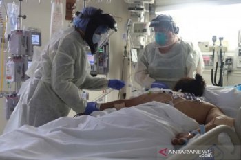 Untuk pertama kalinya, jumlah pasien COVID-19 di RS Amerika meroket hingga 40.000 orang