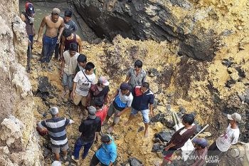 Nahas! 11 pekerja tambang tewas tertimbun longsor