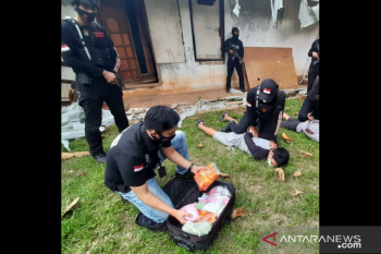 Peredaran satu koper sabu-sabu dan ekstasi berhasil digagalkan
