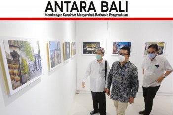 SEKDA DENPASAR APRESIASI PAMERAN FOTO &rdquo;GRUBUG AGENG&rdquo;