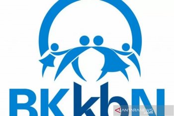 Puluhan warga Kota Solok ikuti program bakti sosial KB gratis
