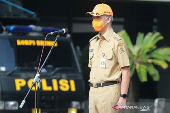 Gubernur Jateng kaji  penetapan Upah Minimum 2021