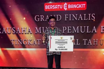 Smart Batik antarwirausaha muda Yogyakarta raih penghargaan Kemenpora
