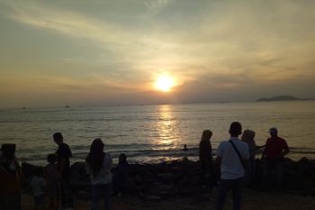 Gubernur Lampung ingatkan pelaku wisata perketat protokol kesehatan
