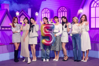 Album kedua TWICE tampilkan sisi gelap yang lebih berani