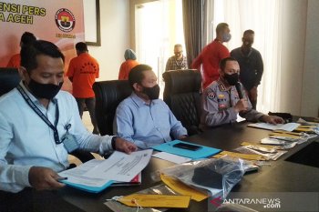 Polisi ungkap  penyelundupan imigran Rohingya di tengah laut Aceh ,  penjemput dibayar Rp10 juta