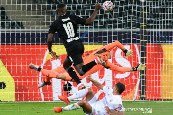 Real Madrid bangkit dari tertinggal dua gol untuk imbang 2-2 kontra Gladabch