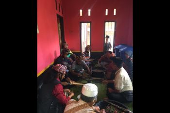 Laskar Sasak pelihara tradisi peringatan Maulid Nabi Muhammad SAW