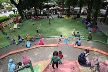 Liburan di RTH Jombang