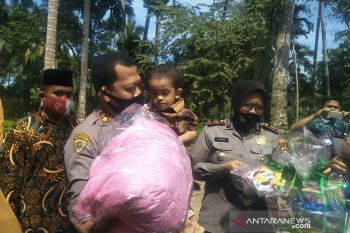 Polisi tiap bulan akan pantau kondisi anak gizi kurang di Nagari Kudu Gantiang Barat Padang Pariaman