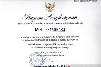MIN 1 Pekanbaru raih penghargaan video terbaik dari Mendikbud