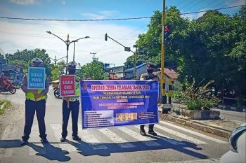 Jangan pernah remehkan COVID-19, siapapun bisa tertular