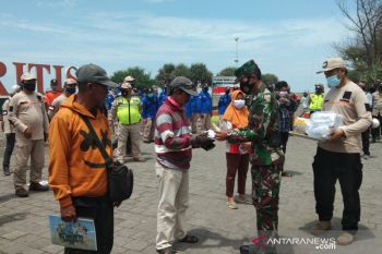 FPRB Bantul mengkampanyekan gerakan pemakaian masker di objek wisata