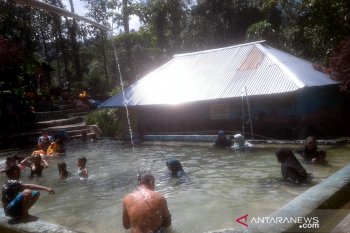 Lokasi wisata di Rejang Lebong, Bengkulu dipadati pengunjung dari berbagai daerah  saat libur panjang