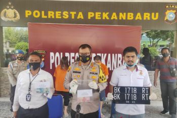 3 WNA Tiongkok dan Taiwan hipnotis korban di Pekanbaru, Rp700 juta melayang