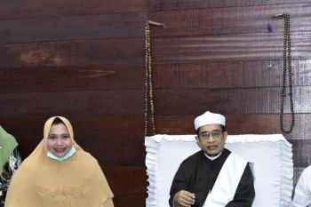 Silaturrahmi ke Persulukan Besilam Langkat,  Ini doa Tuan Guru Babussalam untuk Kasmarni
