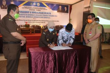 Disaksikan Bupati Bengkalis,  PGRI teken nota kesepahaman dengan Kejari