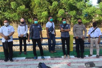 Polisi kawal kampanye salah satu peserta Pilkada  di Palu Timur