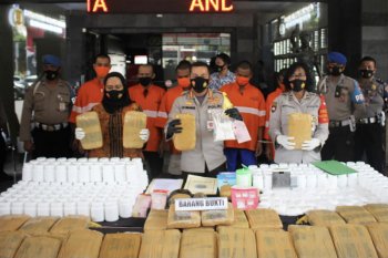 Polisi sita ganja kering seberat 38 kilogram