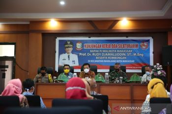 Penjabat Wali Kota Makassar ajak camat dan warga gali potensi ekonomi