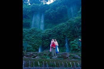 Air terjun Benang Kelambu, surga lereng Gunung Rinjani