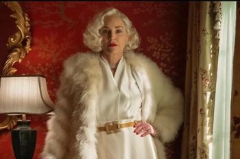Kisah aktris Hollywood Sharon Stone tentang akting hingga titik balik kehidupan