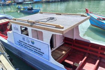 Pokmaswas Desa Siabu di Anambas dapat  kapal pengawas konservasi