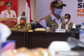 Doni Monardo menyalurkan bantuan penanggulangan COVID-19 di Sultra