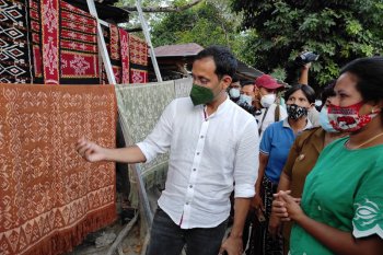 Mendikbud Nadiem cek dampak pandemi COVID-19 di Rote Ndao