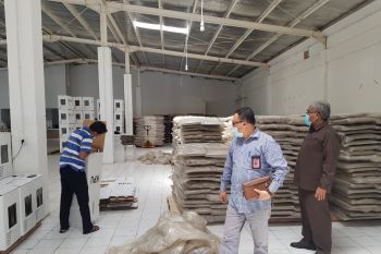 Ribuan kotak  suara Pilkada Batam telah tiba