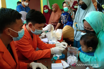 Politeknik Bina Husada Kota Kendari proteksi kesehatan warga dari COVID-19