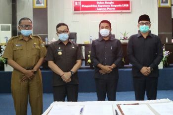 Pemkab-DPRD Solok Selatan sahkan APBD 2021 sebesar Rp842,4 miliar
