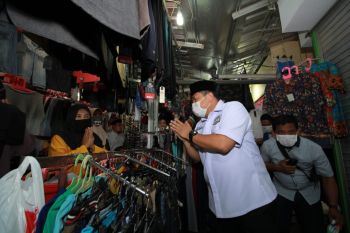 KPU Kota Makassar sediakan sejuta sarung tangan