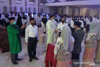 1.199 pengawas TPS di Pilkada Banjarmasin dilantik