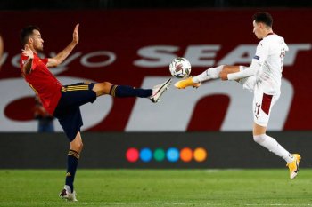 Kapten timnas Spanyol Sergio Busquet terapapar COVID-19