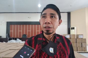 KPU Mamuju targetkan proses pelipatan surat suara pilkada serentak selesai dua hari