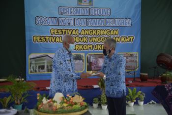 Bupati Sleman meresmikan gedung pameran UKM Kapanewon Depok