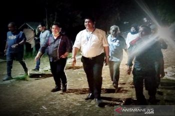 Sambangi desa belum tersentuh listrik PLN, Halikinnor optimistis mampu memperjuangkan
