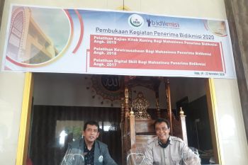 IAIN Palu  latih mahasiswa Program Bidikmisi baca kitab kuning