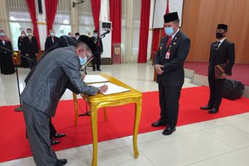 Pjs wali kota ambil sumpah enam kepala SDN