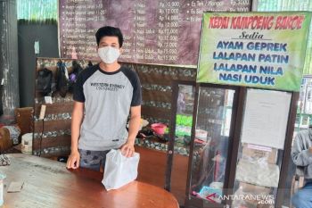 Pedagang makanan berjuang di tengah pandemi COVID-19