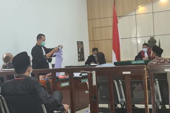 Cawako Dumai Eko absen sidang perdana pelanggaran Pemilu karena COVID-19