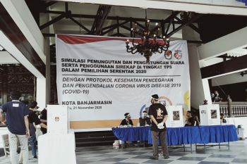 KPU Banjarmasin simulasi pemungutan suara dengan prokes