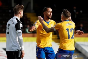 Everton menundukkan Fulham 3-2