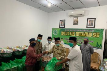 MUI Palu  salurkan sembako dan masker bagi takmir masjid