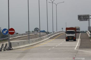 Proyek jalan tol KLBM