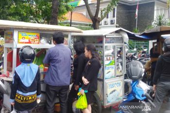 Dinas Sosial Sumsel bina  masyarakat kembangkan usaha produktif