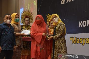 PT Semen Padang kembali Juara I Keterbukaan Informasi kategori BUMN