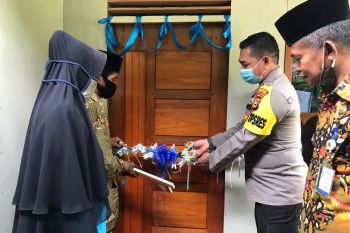 HUT Sat Polair, Polres Inhil bedah rumah Yusuf